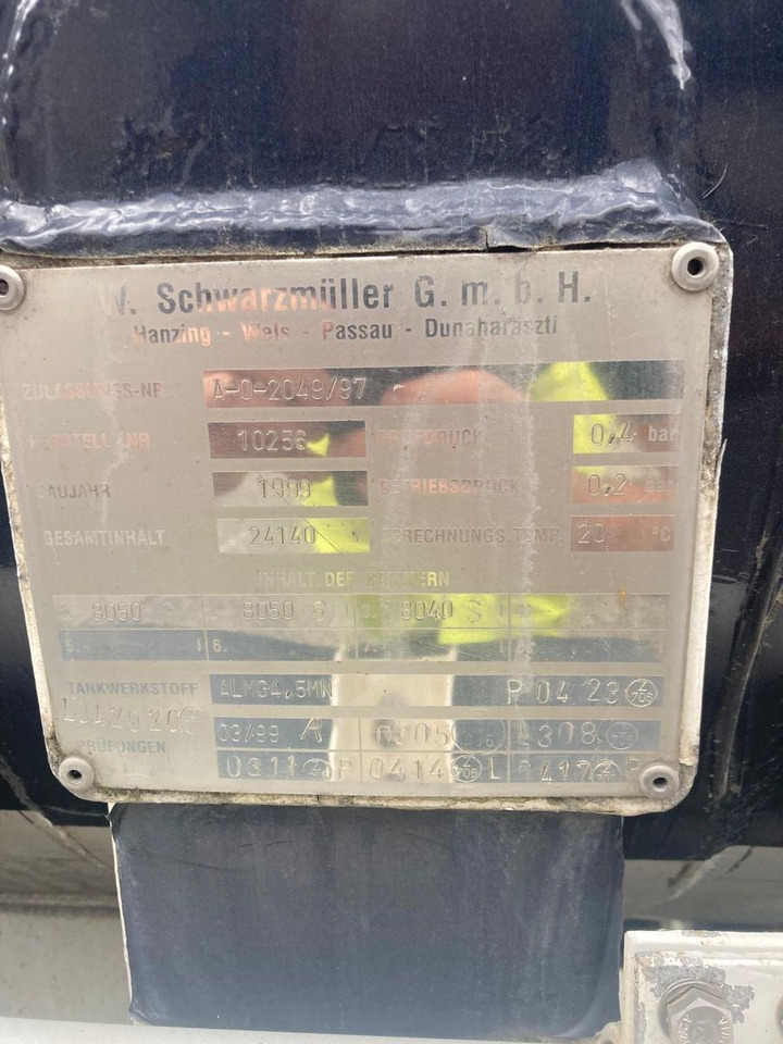Leasing of  Schwarzmüller TH 3E, 3 Kammern, ADR, Benzin+Diesel, Fuel Schwarzmüller TH 3E, 3 Kammern, ADR, Benzin+Diesel, Fuel: picture 7