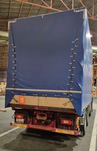 Volvo FH520 8x4R,E5,Palfinger PK100002 + FLYJIB +winch - Crane truck, Curtain side truck: picture 4 Volvo FH520 8x4R,E5,Palfinger PK100002 + FLYJIB +winch - Crane truck, Curtain side truck: picture 4