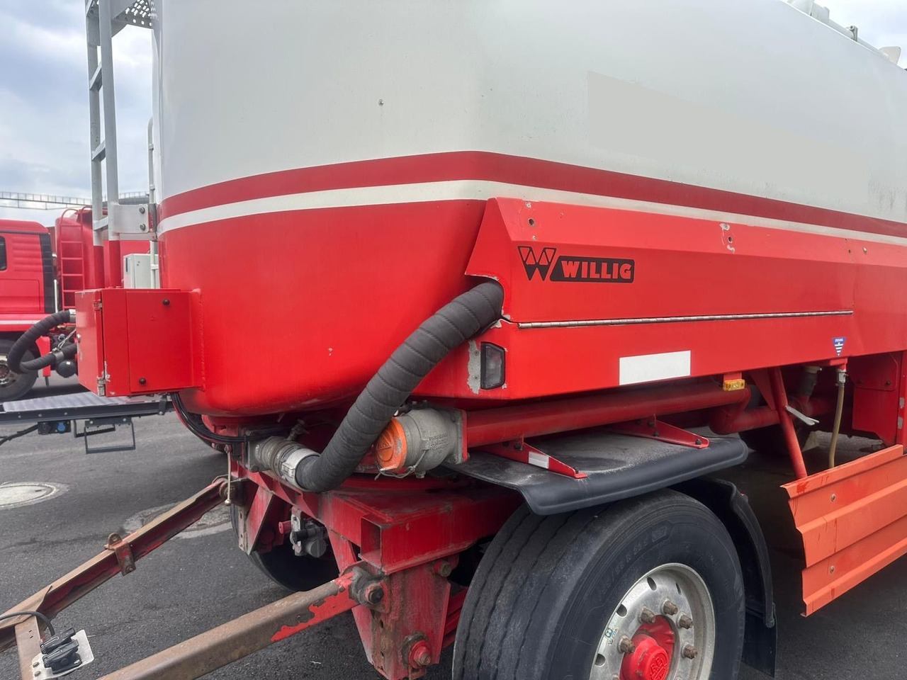 Willig 2 ANH 21.0, ADR, Benzin/Diesel, 19950Lite - Tanker trailer: picture 3 Willig 2 ANH 21.0, ADR, Benzin/Diesel, 19950Lite - Tanker trailer: picture 3