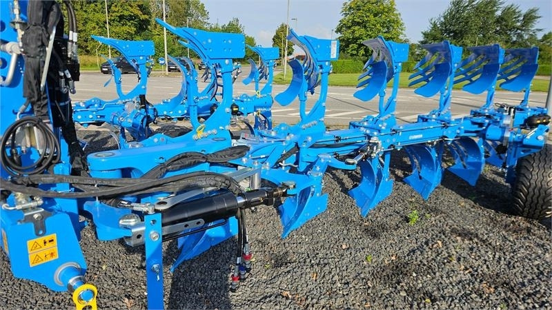Lemken JUWEL 10M  - Plough: picture 1 Lemken JUWEL 10M  - Plough: picture 1
