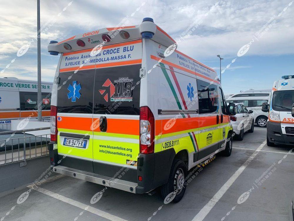 ORION FIAT 250 DUCATO - Ambulance: picture 2 ORION FIAT 250 DUCATO - Ambulance: picture 2