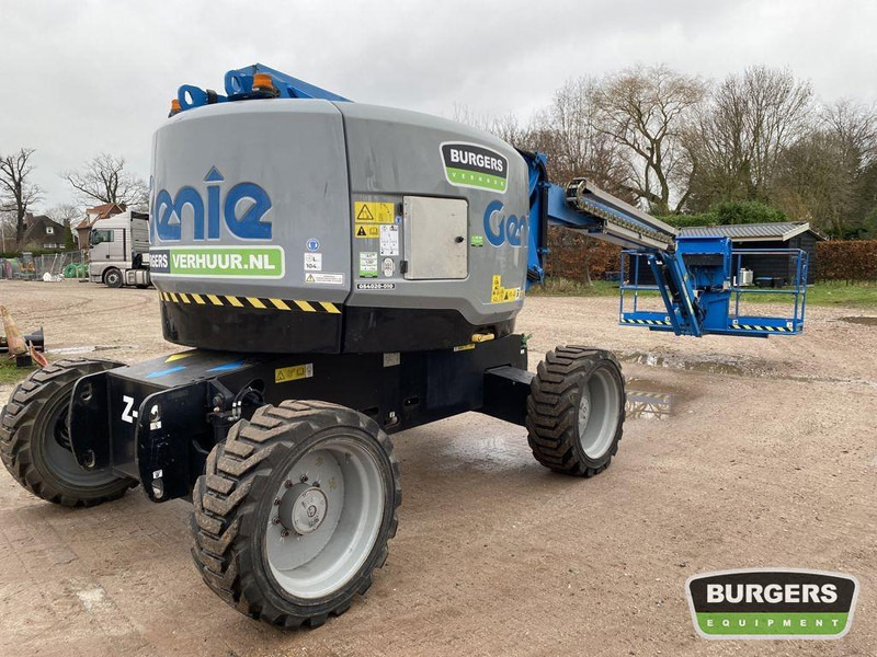 Genie Z62 40 - Articulated boom lift: picture 3 Genie Z62 40 - Articulated boom lift: picture 3