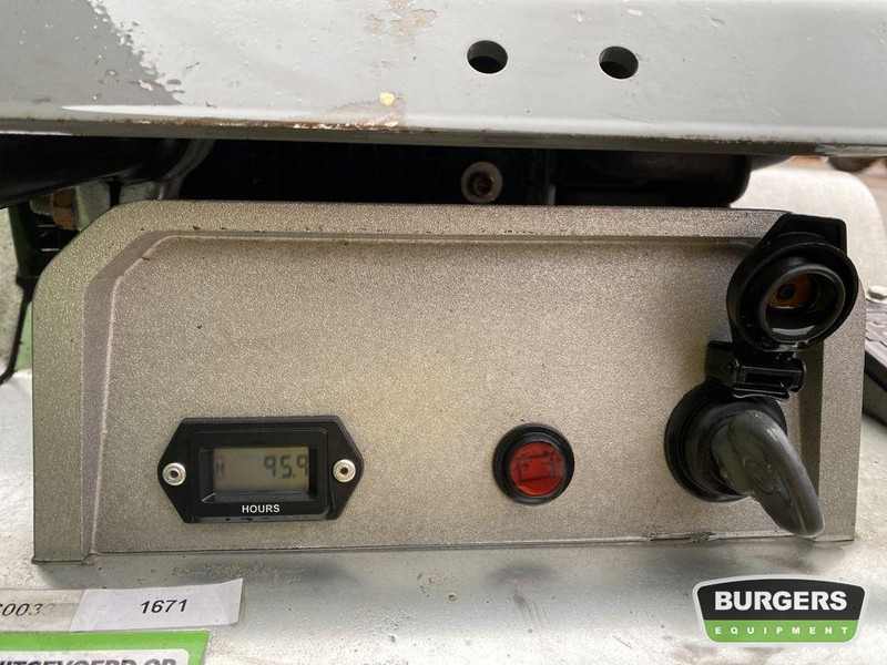 Neuson DPU 65.55 - Plate compactor: picture 5 Neuson DPU 65.55 - Plate compactor: picture 5