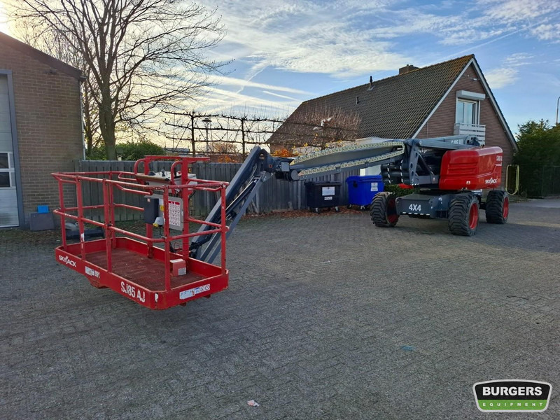 Skyjack SJ85 AJ - Articulated boom lift: picture 1 Skyjack SJ85 AJ - Articulated boom lift: picture 1