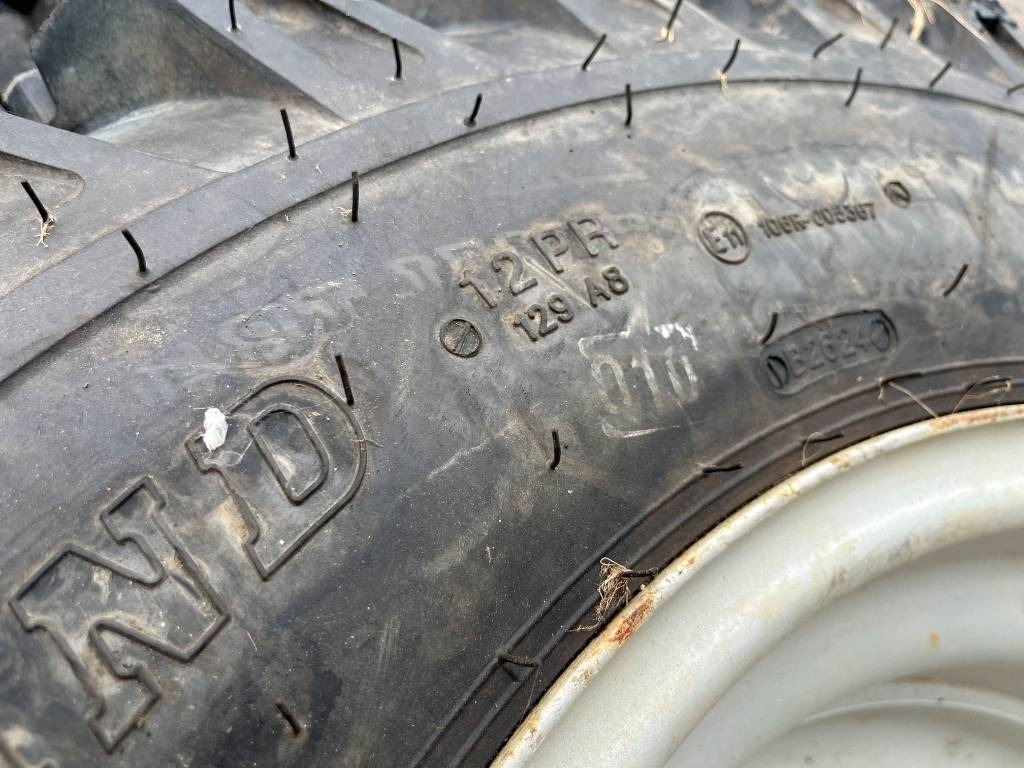 BKT 12,5/80-18 till Volvo L20 L25 - Tire for Construction machinery: picture 5 BKT 12,5/80-18 till Volvo L20 L25 - Tire for Construction machinery: picture 5