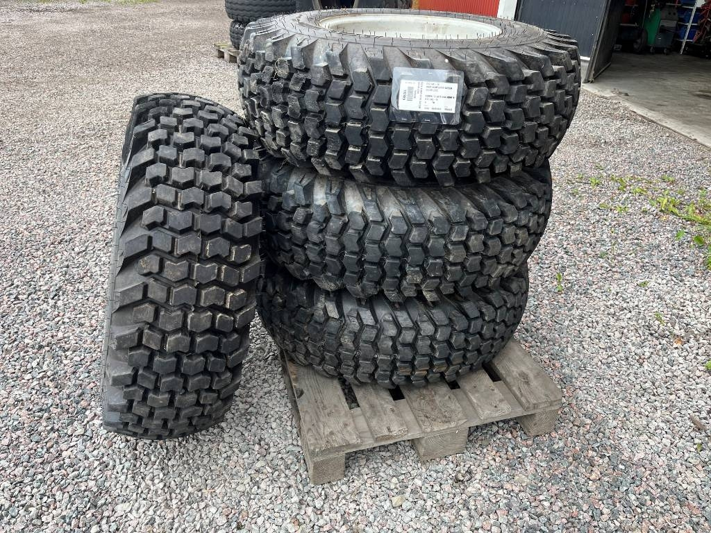 BKT 12,5/80-18 till Volvo L20 L25 - Tire for Construction machinery: picture 1 BKT 12,5/80-18 till Volvo L20 L25 - Tire for Construction machinery: picture 1