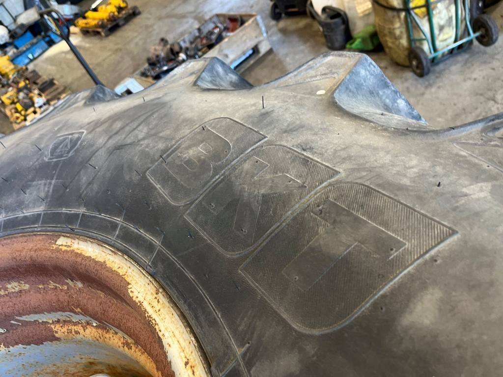 BKT 600/70R30 till Case Magnum 310 - Tire for Agricultural machinery: picture 5 BKT 600/70R30 till Case Magnum 310 - Tire for Agricultural machinery: picture 5