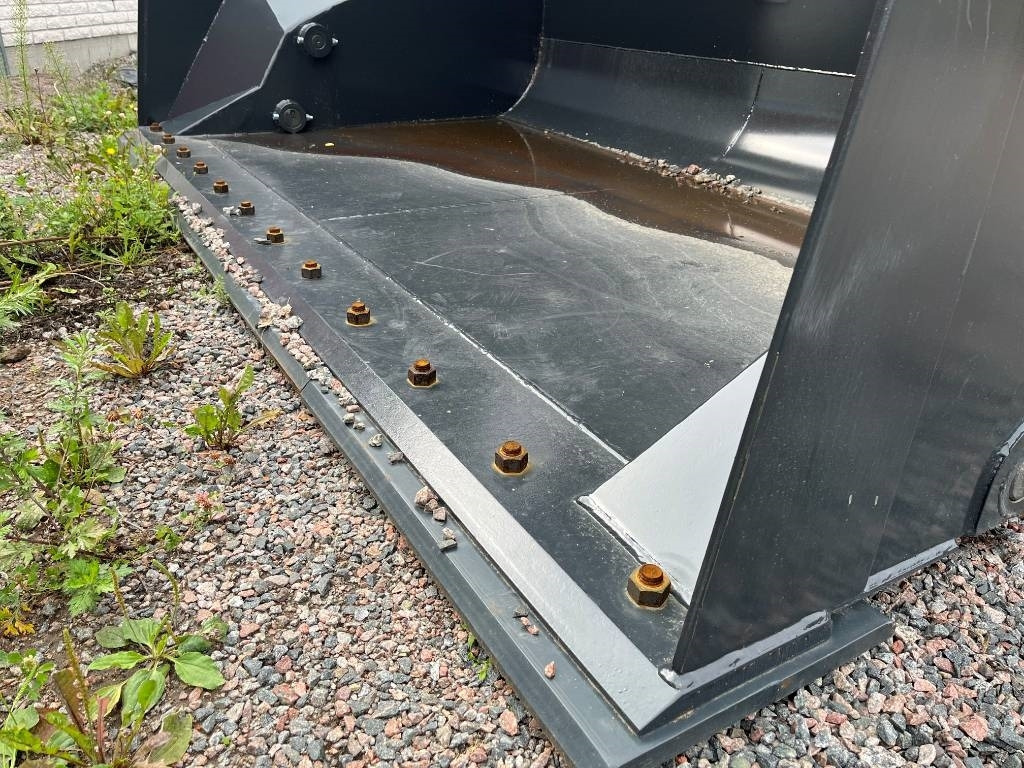 High tip bucket / Högtippande Skopa Volvo - Bucket for Construction machinery: picture 4 High tip bucket / Högtippande Skopa Volvo - Bucket for Construction machinery: picture 4