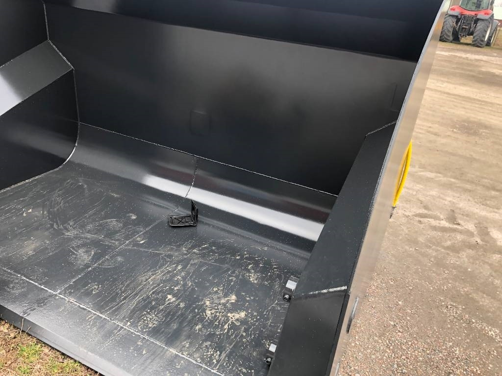 High tip bucket Högtippande skopa Högtippskopa 6 k - Bucket for Construction machinery: picture 4 High tip bucket Högtippande skopa Högtippskopa 6 k - Bucket for Construction machinery: picture 4