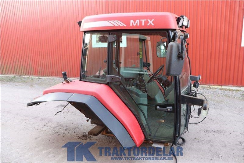 McCormick MTX 185 - Cab for Agricultural machinery: picture 2 McCormick MTX 185 - Cab for Agricultural machinery: picture 2