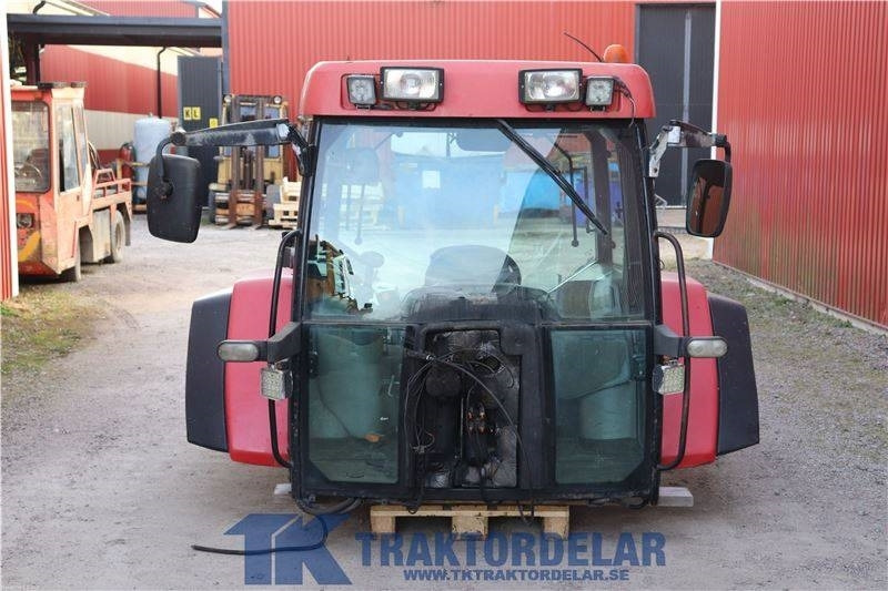 McCormick MTX 185 - Cab for Agricultural machinery: picture 1 McCormick MTX 185 - Cab for Agricultural machinery: picture 1