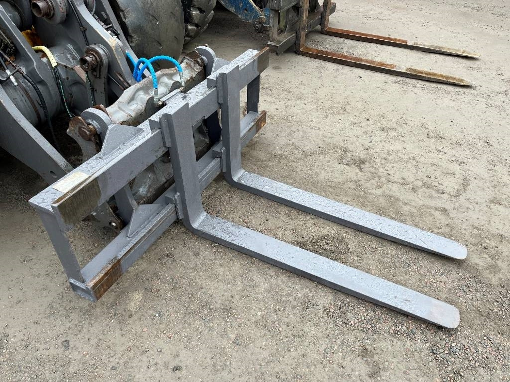Pallgafflar / Forks Hydrauliska 9,9 ton - Forks for Construction machinery: picture 5 Pallgafflar / Forks Hydrauliska 9,9 ton - Forks for Construction machinery: picture 5