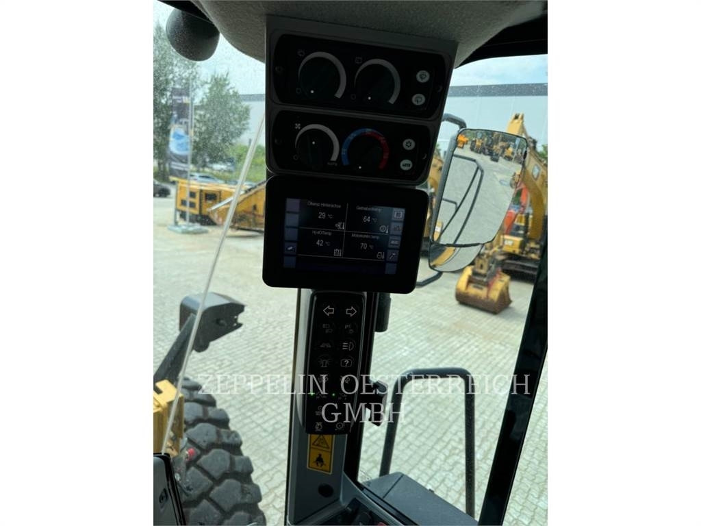 Wheel loader CAT 972 M XE: picture 15