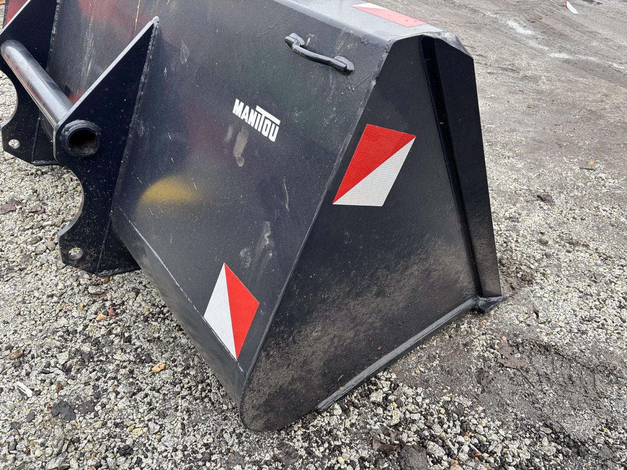 21453 Łyżka Objętościowa 2,3m 1,01 m3 z mocowaniem do ładowarki Claas Scorpion. - Loader bucket: picture 5 21453 Łyżka Objętościowa 2,3m 1,01 m3 z mocowaniem do ładowarki Claas Scorpion. - Loader bucket: picture 5