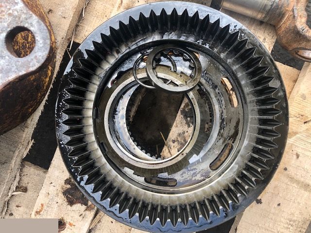 Cat Caterpillar th414 - Most Piasta - Axle and parts for Telescopic handler: picture 1 Cat Caterpillar th414 - Most Piasta - Axle and parts for Telescopic handler: picture 1
