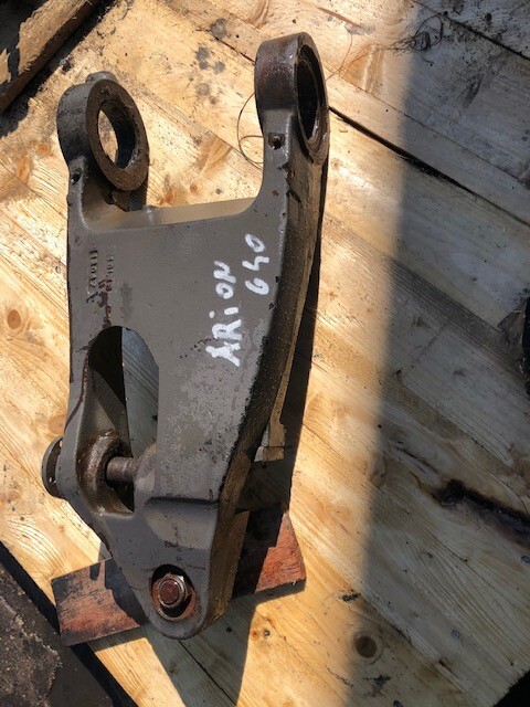 Claas Arion 0011641510 wachacz dolny lewy - Suspension for Farm tractor: picture 1 Claas Arion 0011641510 wachacz dolny lewy - Suspension for Farm tractor: picture 1