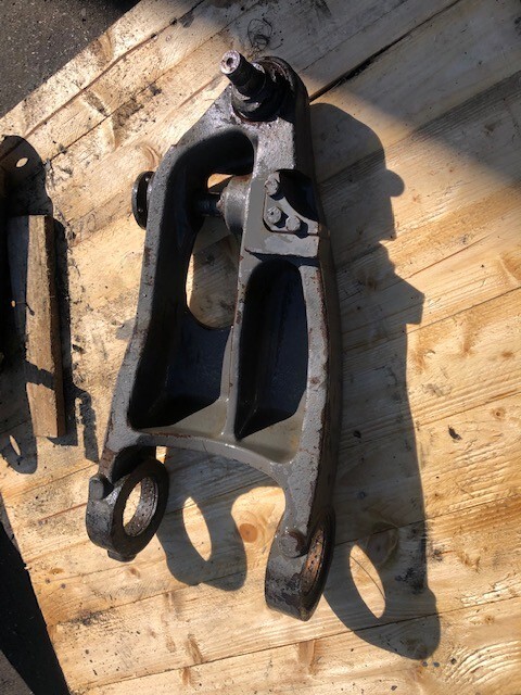 Claas Arion 0011641510 wachacz dolny lewy - Suspension for Farm tractor: picture 2 Claas Arion 0011641510 wachacz dolny lewy - Suspension for Farm tractor: picture 2