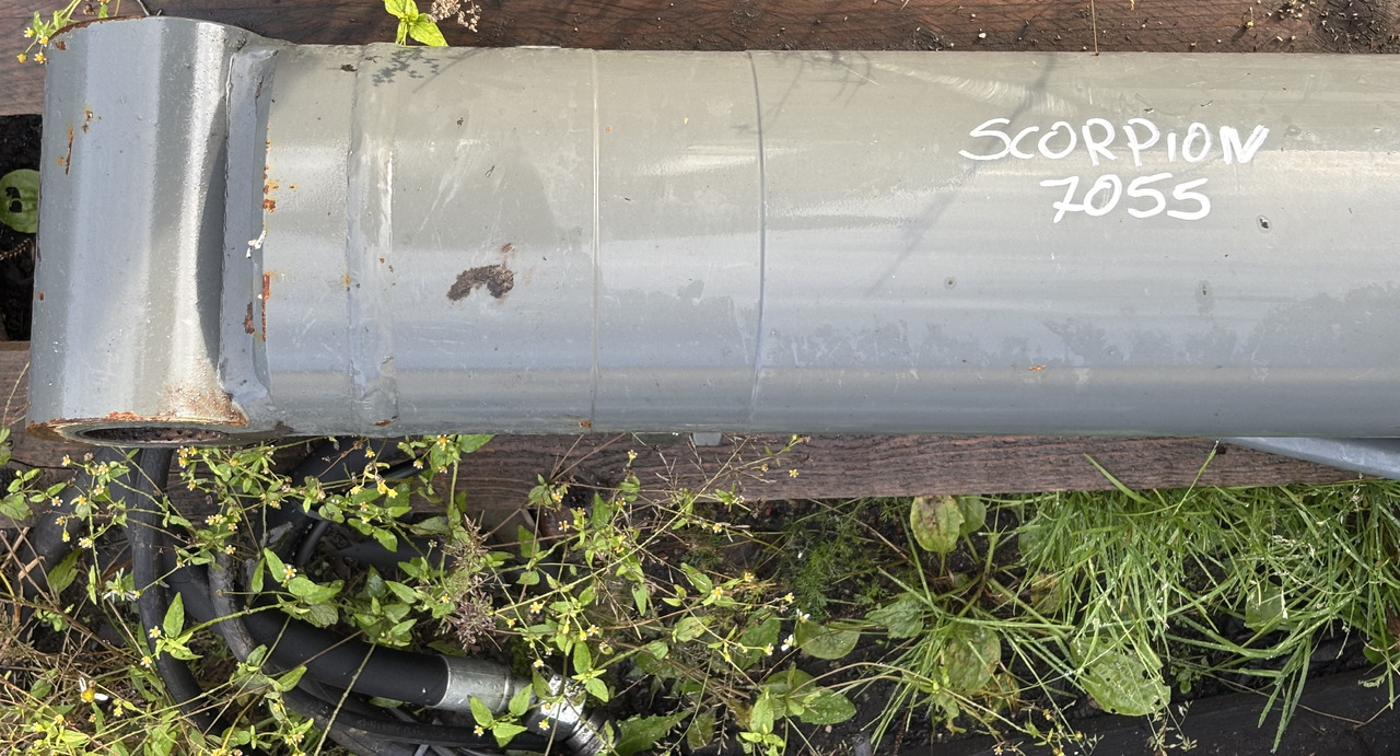 Claas Scorpion 7055 Siłownik Podnoszenia 0013048390   00 1304 839 0 - Hydraulic cylinder for Telescopic handler: picture 2 Claas Scorpion 7055 Siłownik Podnoszenia 0013048390   00 1304 839 0 - Hydraulic cylinder for Telescopic handler: picture 2