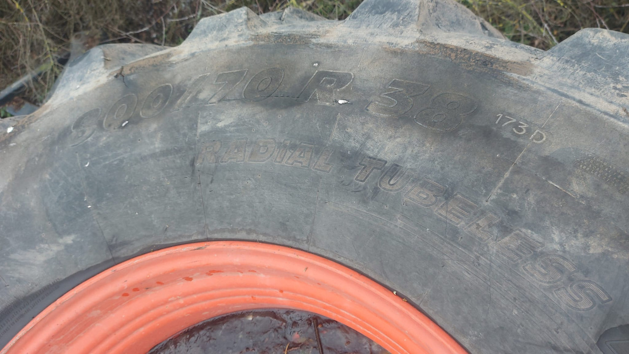 Claas Xerion - koła felgi opony 800/70R38 800/70/38 - Rim for Agricultural machinery: picture 2 Claas Xerion - koła felgi opony 800/70R38 800/70/38 - Rim for Agricultural machinery: picture 2