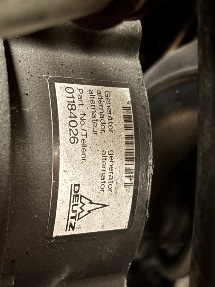 DEUTZ 3.6 75 KM (55.4 kW) Silnik CZĘŚCI Manitou MT1033TCD3.6L04 MT 1033 TCD 3.6 L04 C4DI90 - Engine and parts for Construction machinery: picture 1 DEUTZ 3.6 75 KM (55.4 kW) Silnik CZĘŚCI Manitou MT1033TCD3.6L04 MT 1033 TCD 3.6 L04 C4DI90 - Engine and parts for Construction machinery: picture 1