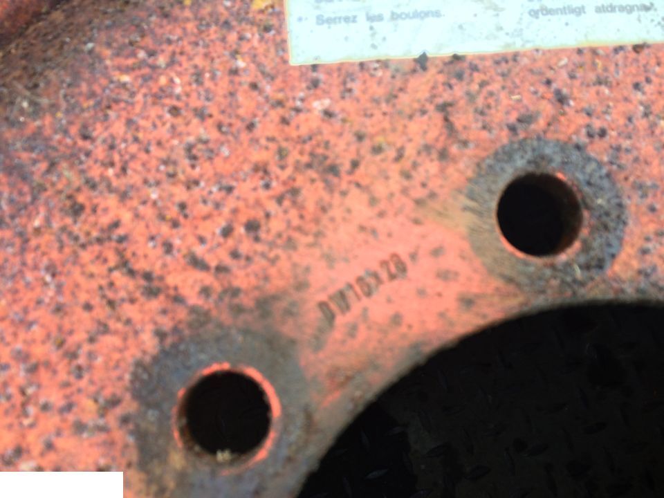 Felga Claas Dominator 16x28 OPONA GOODYEAR GRATIS! - Wheel and tire package for Agricultural machinery: picture 2 Felga Claas Dominator 16x28 OPONA GOODYEAR GRATIS! - Wheel and tire package for Agricultural machinery: picture 2