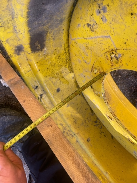 Felga John Deere 15x28 / AL118869 - Rim for Agricultural machinery: picture 3 Felga John Deere 15x28 / AL118869 - Rim for Agricultural machinery: picture 3