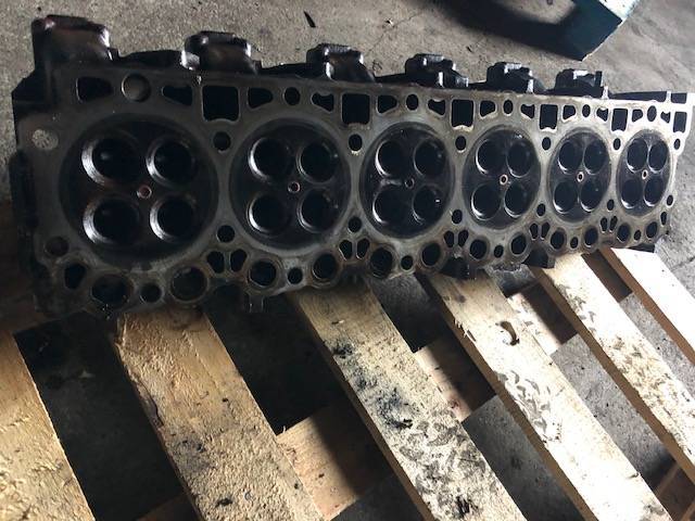 Fendt 927 Vario - Głowica Cylindrów - Cylinder head for Agricultural machinery: picture 2 Fendt 927 Vario - Głowica Cylindrów - Cylinder head for Agricultural machinery: picture 2