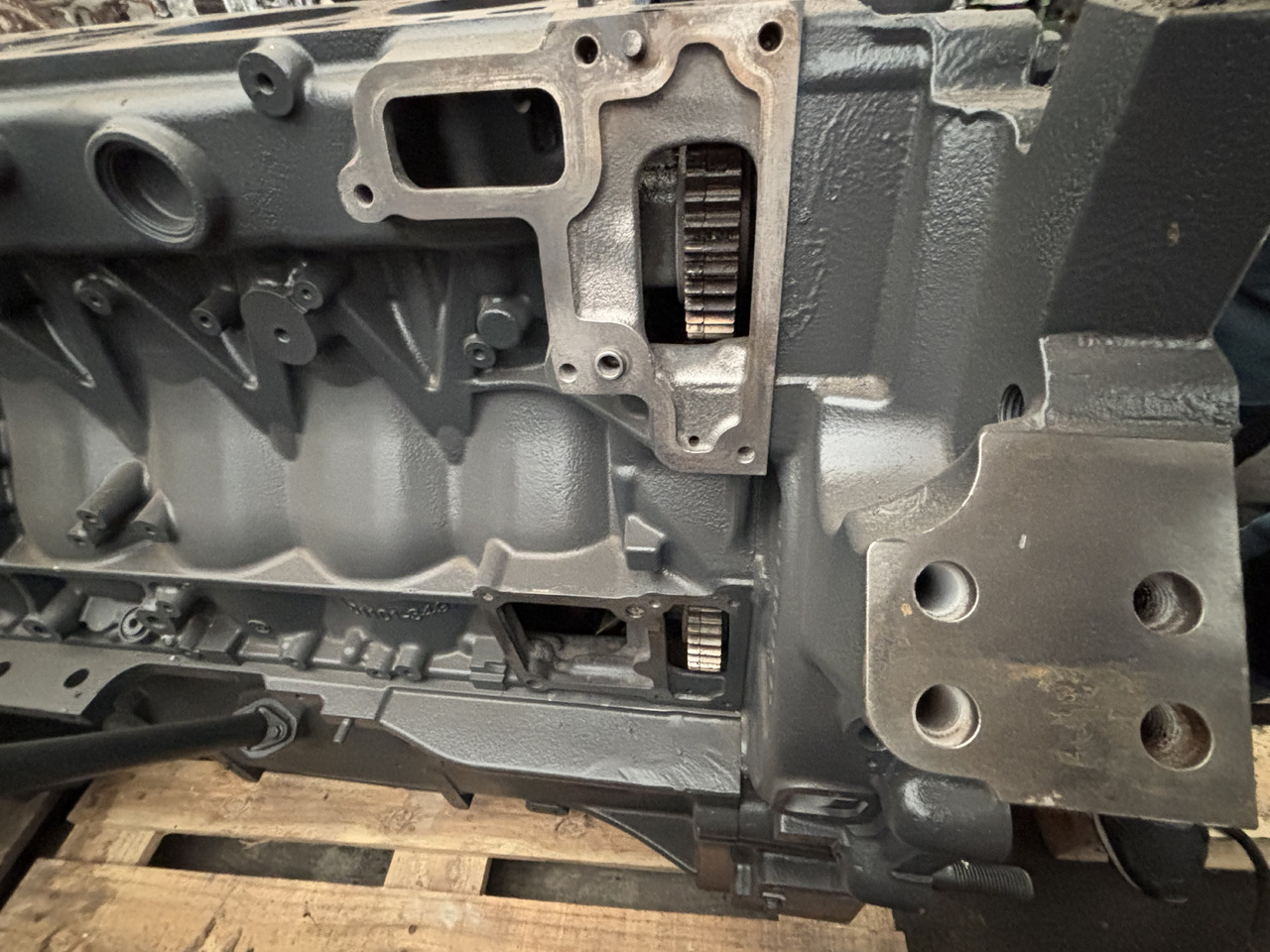 Fendt 936 Gen 7 Silnik D1556LE523 Miska Olejowa H218PF150163A CZĘŚCI - Oil pan for Farm tractor: picture 4 Fendt 936 Gen 7 Silnik D1556LE523 Miska Olejowa H218PF150163A CZĘŚCI - Oil pan for Farm tractor: picture 4