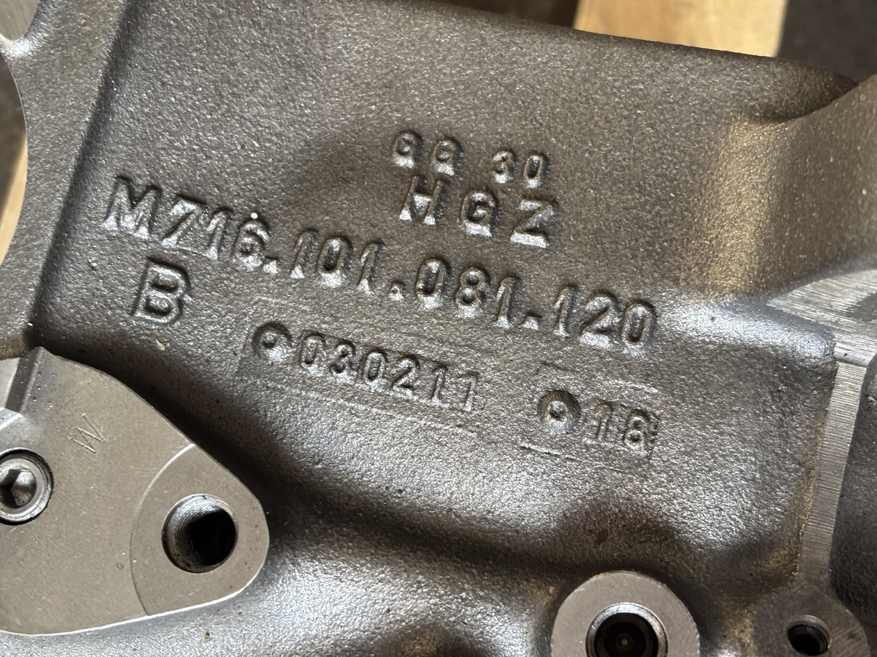 Fendt Obudowa Skrzyni Vario ML130 ML160 M716101081120 G716101000100 - Engine and parts for Agricultural machinery: picture 3 Fendt Obudowa Skrzyni Vario ML130 ML160 M716101081120 G716101000100 - Engine and parts for Agricultural machinery: picture 3