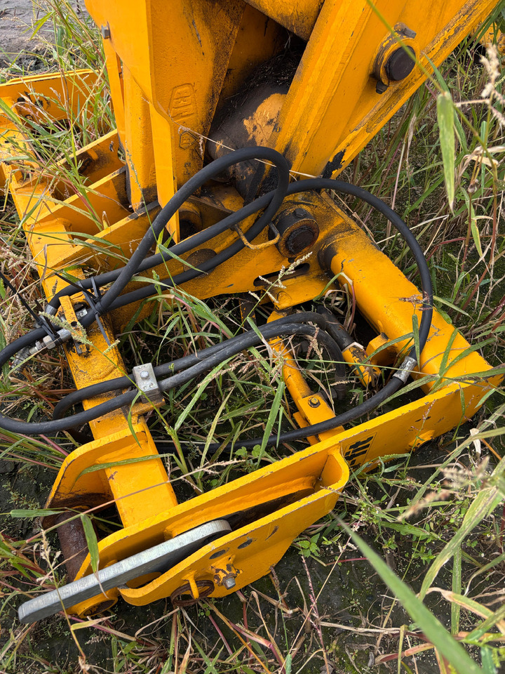 JCB 527-58 Karetka Q-Fit - Quick coupler: picture 3 JCB 527-58 Karetka Q-Fit - Quick coupler: picture 3