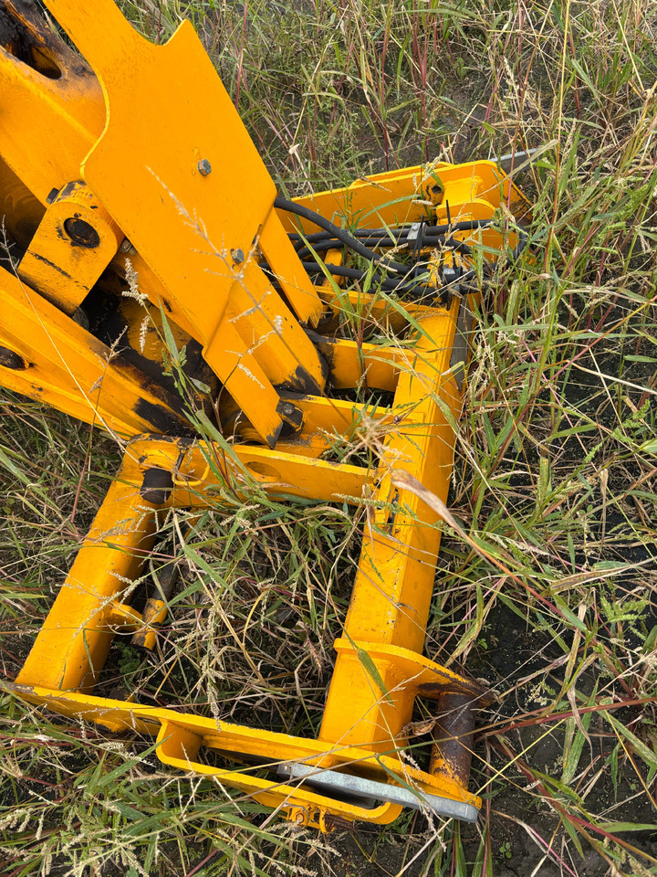 JCB 527-58 Karetka Q-Fit - Quick coupler: picture 2 JCB 527-58 Karetka Q-Fit - Quick coupler: picture 2