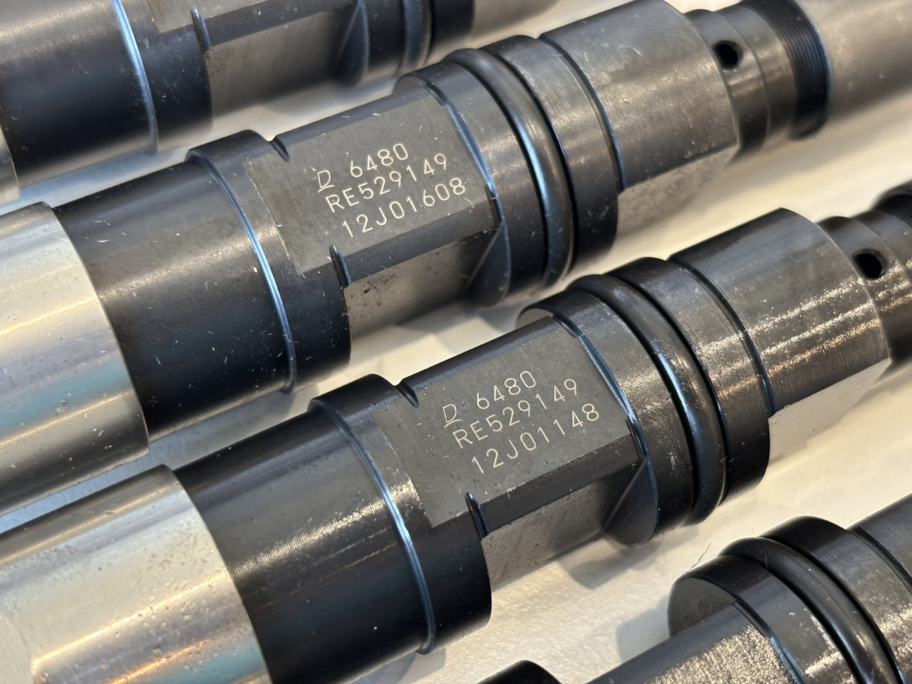 JOHN DEERE Wtryskiwacz RE529149, RE528407, RE546776 Po regeneracji - Injector for Agricultural machinery: picture 2 JOHN DEERE Wtryskiwacz RE529149, RE528407, RE546776 Po regeneracji - Injector for Agricultural machinery: picture 2