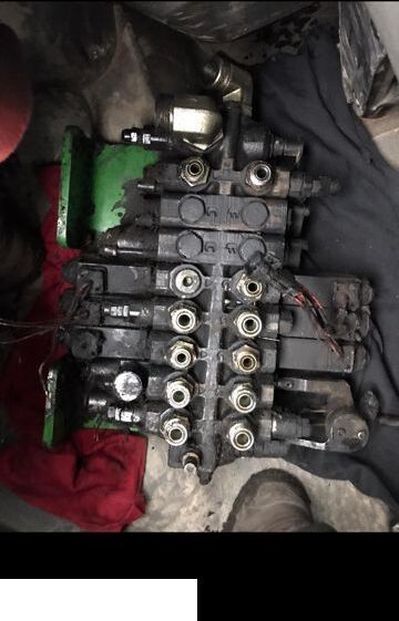 John Deere 3400 - Rozdzielacz - Hydraulic valve for Telescopic handler: picture 5 John Deere 3400 - Rozdzielacz - Hydraulic valve for Telescopic handler: picture 5