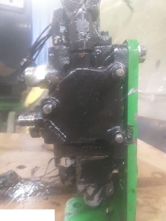 John Deere 3400 - Rozdzielacz - Hydraulic valve for Telescopic handler: picture 3 John Deere 3400 - Rozdzielacz - Hydraulic valve for Telescopic handler: picture 3