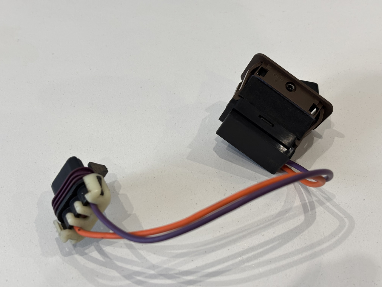 John Deere 6110 6210 Przełącznik Przycisk AL114044 - Electrical system for Agricultural machinery: picture 2 John Deere 6110 6210 Przełącznik Przycisk AL114044 - Electrical system for Agricultural machinery: picture 2