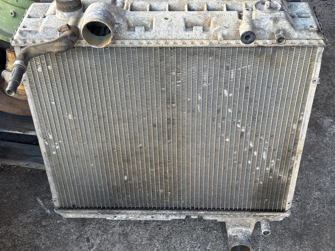 John Deere 6430 Chłodnica AL209032 - Radiator for Agricultural machinery: picture 4 John Deere 6430 Chłodnica AL209032 - Radiator for Agricultural machinery: picture 4