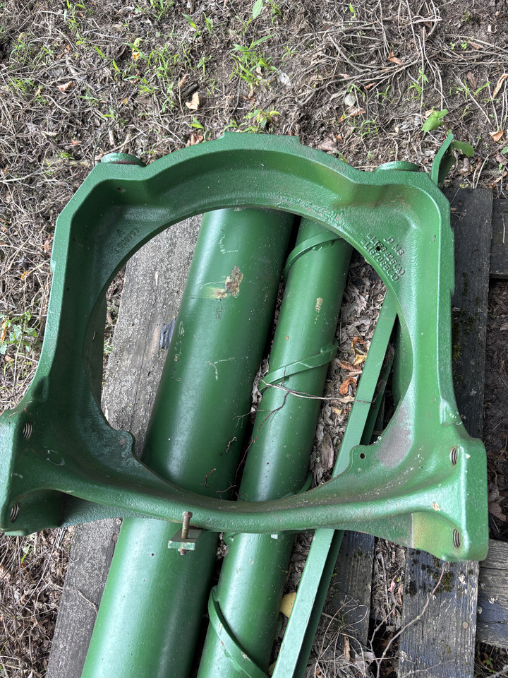 John Deere 6610 6810 6910 - support osi przedniej (bez TLS) L150656 L153764 - Front axle: picture 1 John Deere 6610 6810 6910 - support osi przedniej (bez TLS) L150656 L153764 - Front axle: picture 1