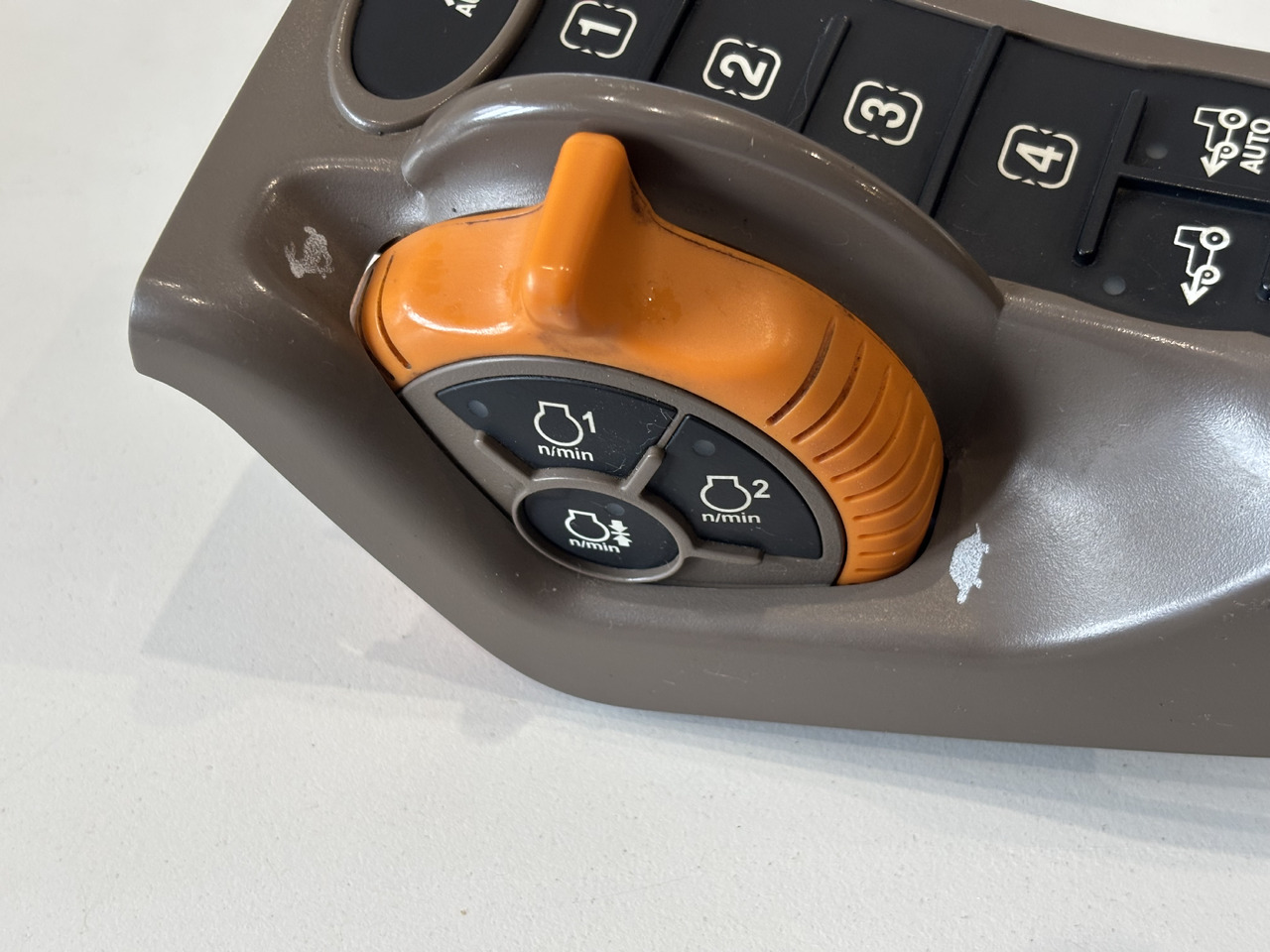 John Deere 6R 6xxx Sterownik Regulator Pokrętło Sterowania Prędkością Silnika AL223086 - Electrical system for Agricultural machinery: picture 3 John Deere 6R 6xxx Sterownik Regulator Pokrętło Sterowania Prędkością Silnika AL223086 - Electrical system for Agricultural machinery: picture 3