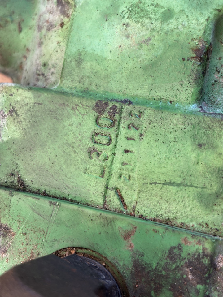 Hydraulic motor for Agricultural machinery John Deere 8200 8300 8400 8500 Silnik hydrauliczny AXE83863: picture 6