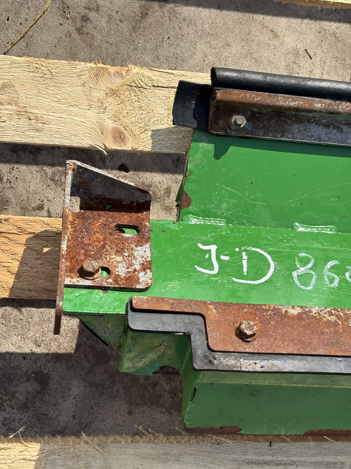 John Deere 8600 Kaptur Osłona Maska AXE46452 - Hood for Agricultural machinery: picture 3 John Deere 8600 Kaptur Osłona Maska AXE46452 - Hood for Agricultural machinery: picture 3