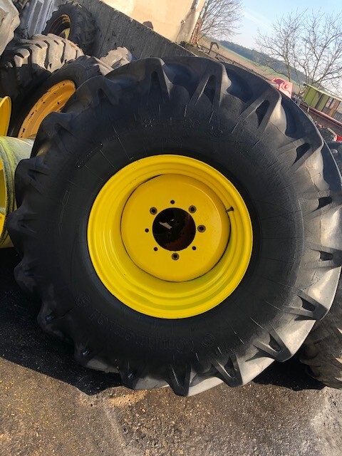 John Deere Felgi 20x26 , Koła 23.1-26 - Wheel and tire package for Agricultural machinery: picture 3 John Deere Felgi 20x26 , Koła 23.1-26 - Wheel and tire package for Agricultural machinery: picture 3