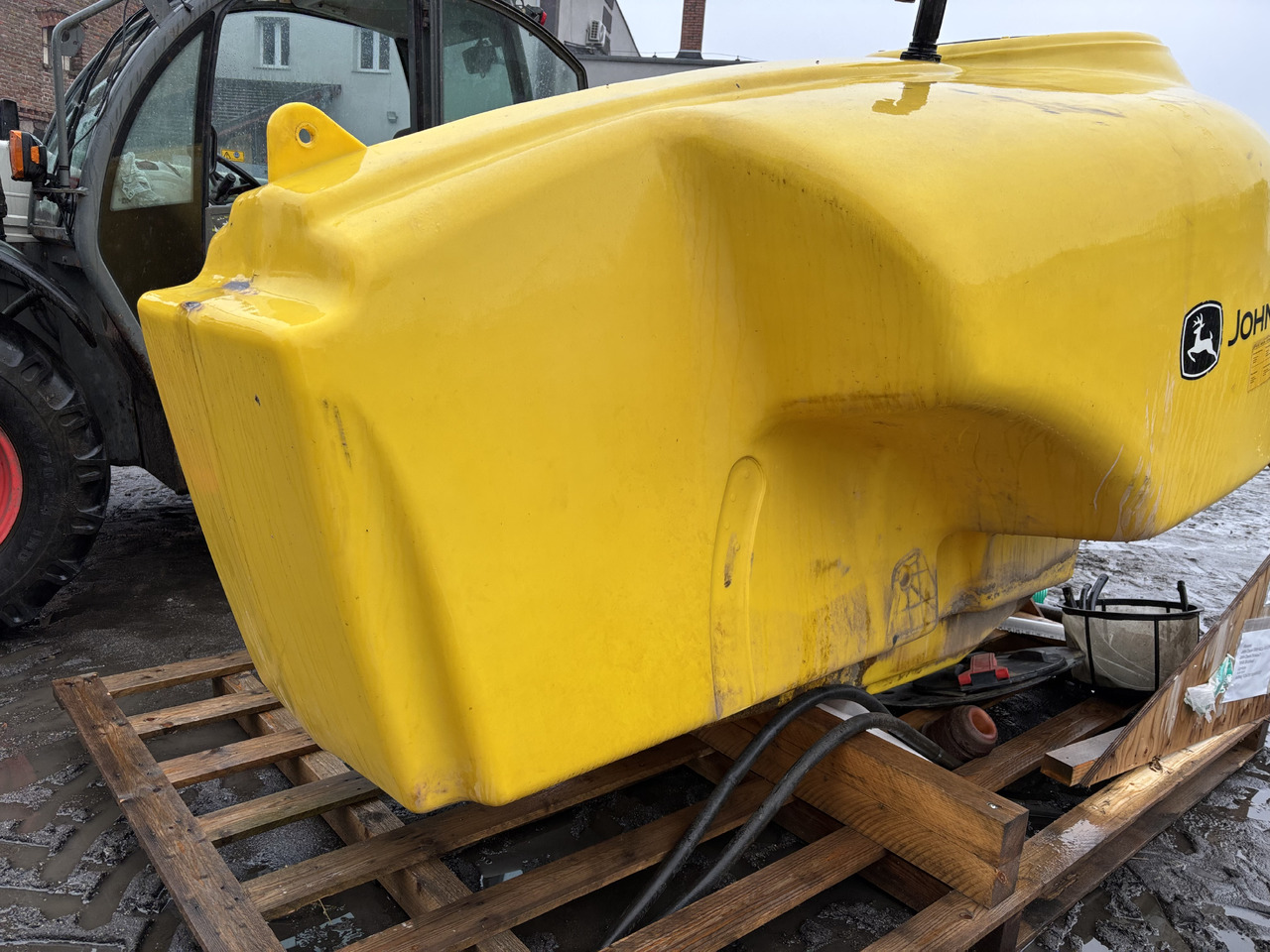 John Deere M740i Zbiornik Opryskiwacz WZW17745 WZ8226404 - Tractor mounted sprayer: picture 2 John Deere M740i Zbiornik Opryskiwacz WZW17745 WZ8226404 - Tractor mounted sprayer: picture 2