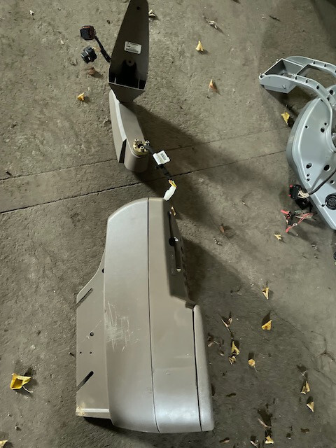 John deere podłokietnik do adaptacji własnej - Seat for Agricultural machinery: picture 1 John deere podłokietnik do adaptacji własnej - Seat for Agricultural machinery: picture 1