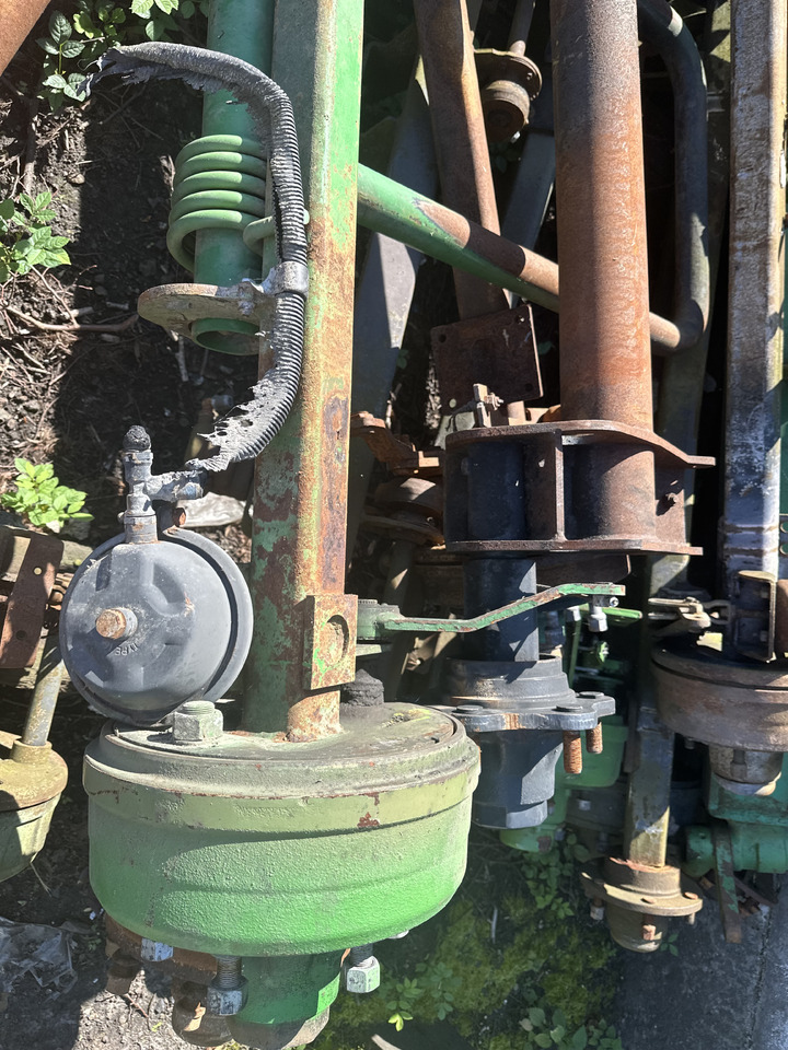 Krone Comprima - oś Piasta koła - Wheel hub for Agricultural machinery: picture 4 Krone Comprima - oś Piasta koła - Wheel hub for Agricultural machinery: picture 4