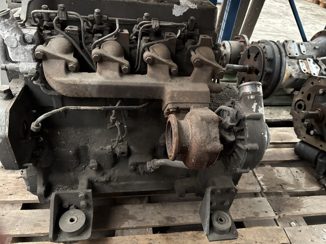 Liebherr D504 TI OI  eII 97/68FA 2001/63 Silnik CZĘŚCI - Engine for Agricultural machinery: picture 4 Liebherr D504 TI OI  eII 97/68FA 2001/63 Silnik CZĘŚCI - Engine for Agricultural machinery: picture 4