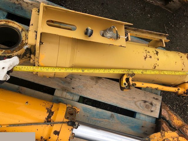 Hydraulic cylinder for Construction machinery Liebherr L564 - Siłownik Wychyłu: picture 8