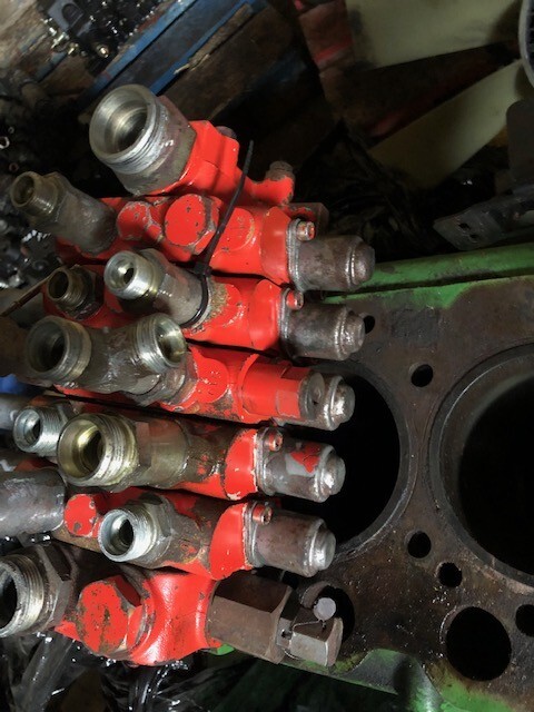 Manitou 626 | 628 - Rozdzielacz Hydrauliczny - Hydraulic valve for Agricultural machinery: picture 4 Manitou 626 | 628 - Rozdzielacz Hydrauliczny - Hydraulic valve for Agricultural machinery: picture 4