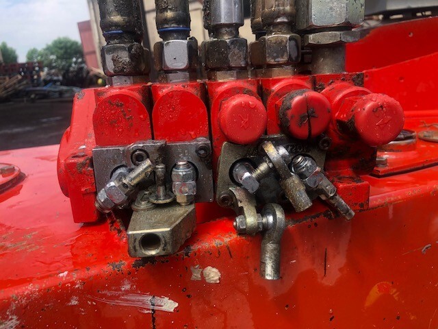 Manitou 928 Rozdzielacz Hydrauliczny - Hydraulic valve for Telescopic handler: picture 1 Manitou 928 Rozdzielacz Hydrauliczny - Hydraulic valve for Telescopic handler: picture 1