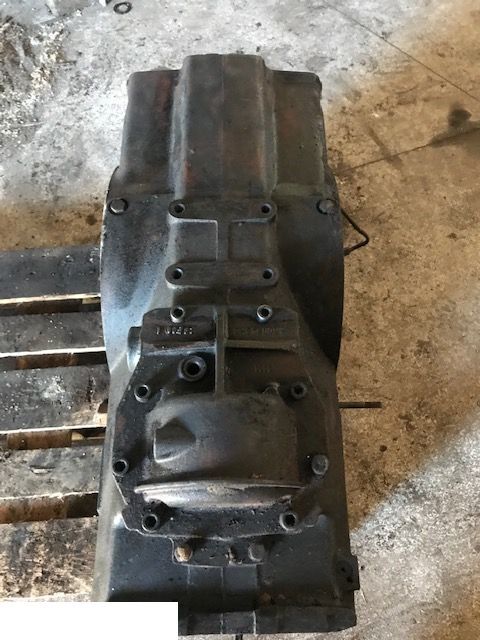 Massey Ferguson 6475 - Obudowa WOM - Transmission for Farm tractor: picture 5 Massey Ferguson 6475 - Obudowa WOM - Transmission for Farm tractor: picture 5