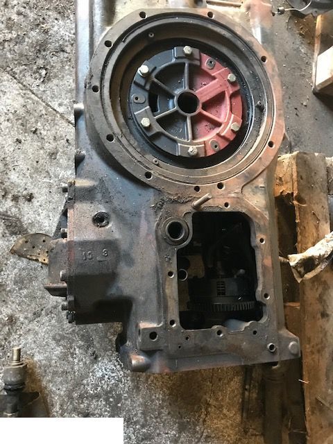 Massey Ferguson Dyna 6 - 6499 - Skrzynia - Gearbox for Agricultural machinery: picture 2 Massey Ferguson Dyna 6 - 6499 - Skrzynia - Gearbox for Agricultural machinery: picture 2